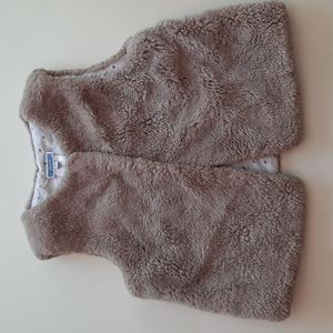 Jacadi size 6 taupe faux fur fuzzy vest